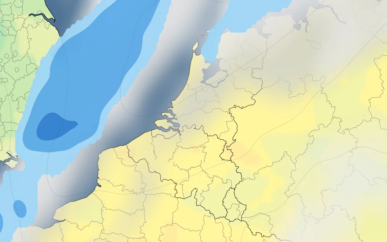 Benelux forecast map — temperature and clouds; Antwerp marked